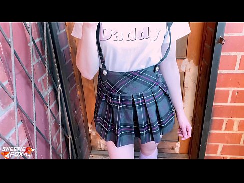 ❤️ Schoolgirl Sucks jej kutasa głęboko i fucks zamiast klas. ️ Sex video at us ☑