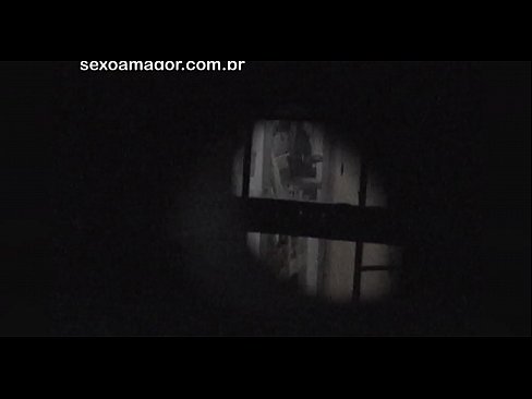 ❤️ Blondynka zostaje potajemnie nagrana przez osiedlowego podglądacza ukrytego za pustakami ️ Sex video at us ☑